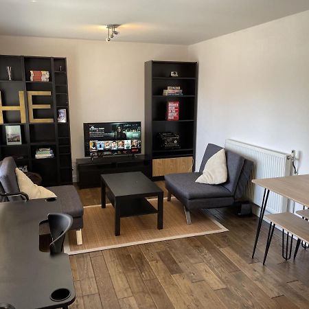 Beautiful Apartment Right Off Of Broadway Market London Ngoại thất bức ảnh