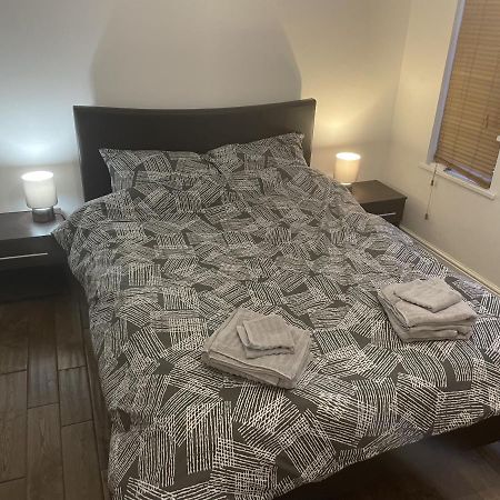 Beautiful Apartment Right Off Of Broadway Market London Ngoại thất bức ảnh