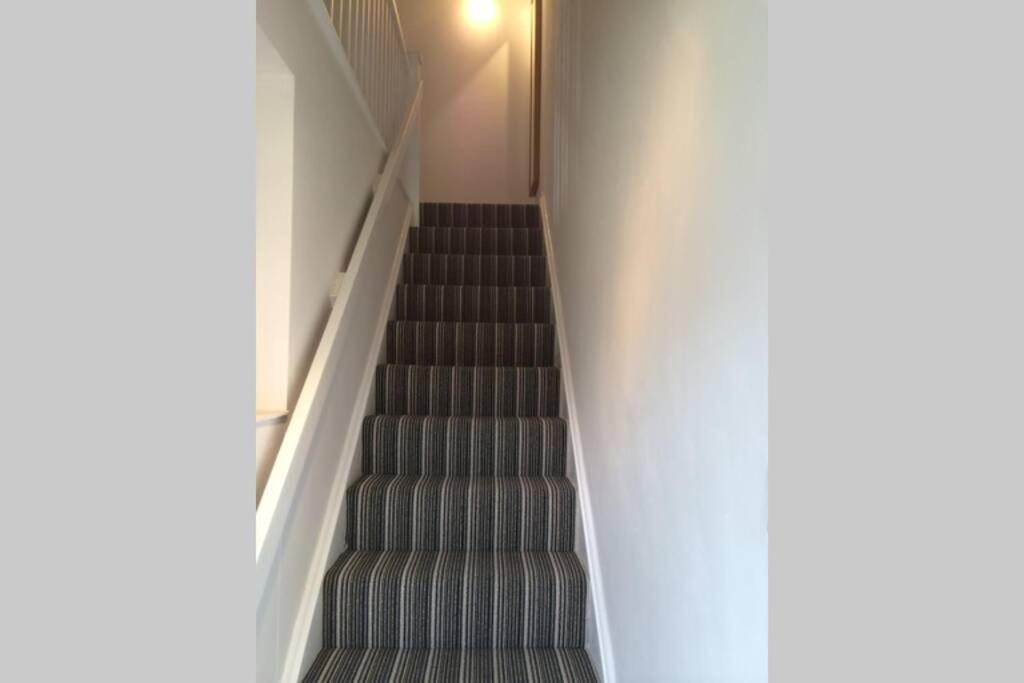 Beautiful Apartment Right Off Of Broadway Market London Ngoại thất bức ảnh