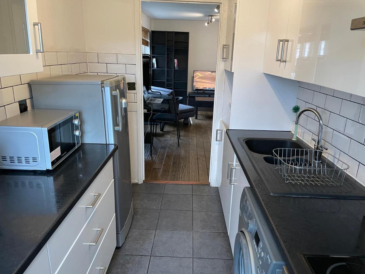 Beautiful Apartment Right Off Of Broadway Market London Ngoại thất bức ảnh
