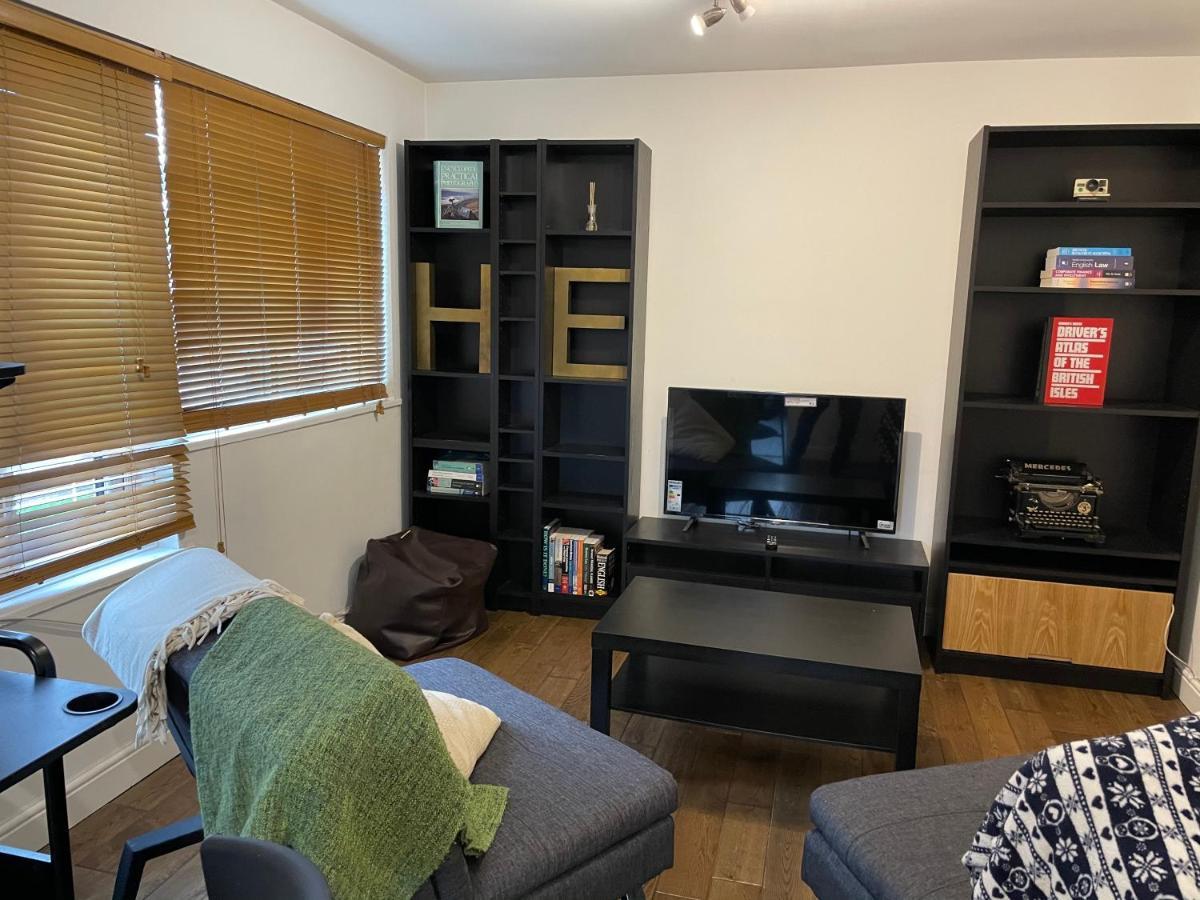 Beautiful Apartment Right Off Of Broadway Market London Ngoại thất bức ảnh