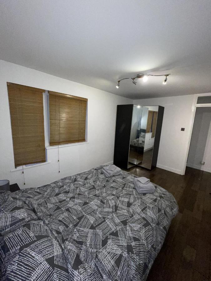 Beautiful Apartment Right Off Of Broadway Market London Ngoại thất bức ảnh