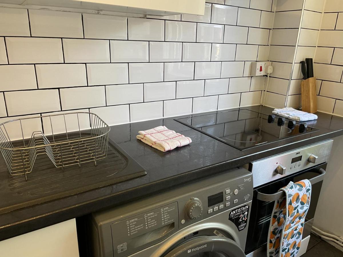 Beautiful Apartment Right Off Of Broadway Market London Ngoại thất bức ảnh